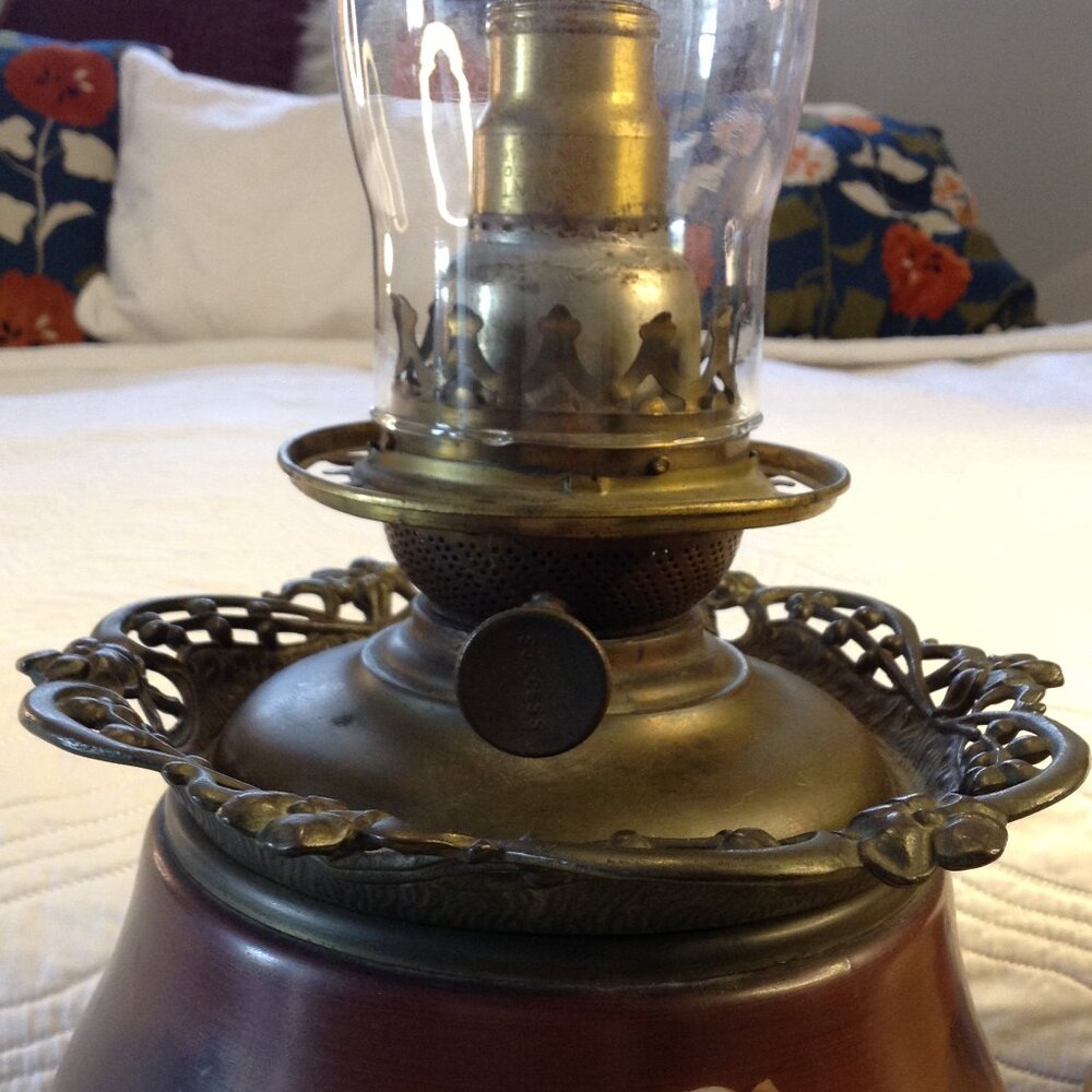 VTG Gone with the Wind Parlor Lamp Victorian Hand Painted Oil - Electric convers - Picture 5 of 10